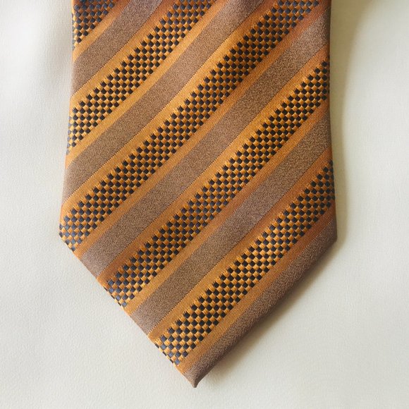 Laurant Bennet Milano Neck Tie Gold Black Pattern Like New - Picture 1 of 7
